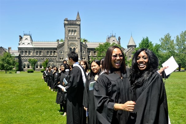 اخذ پذیرش دانشگاه تورنتو کانادا