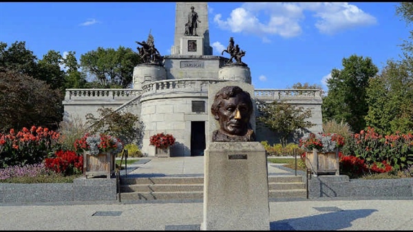 آرمگاه آبراهام لینکلن در ایالت ایلینوی آمریکا